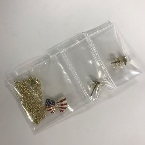 NWT Avon Patriotic Bow Necklace & Earring Gift Set